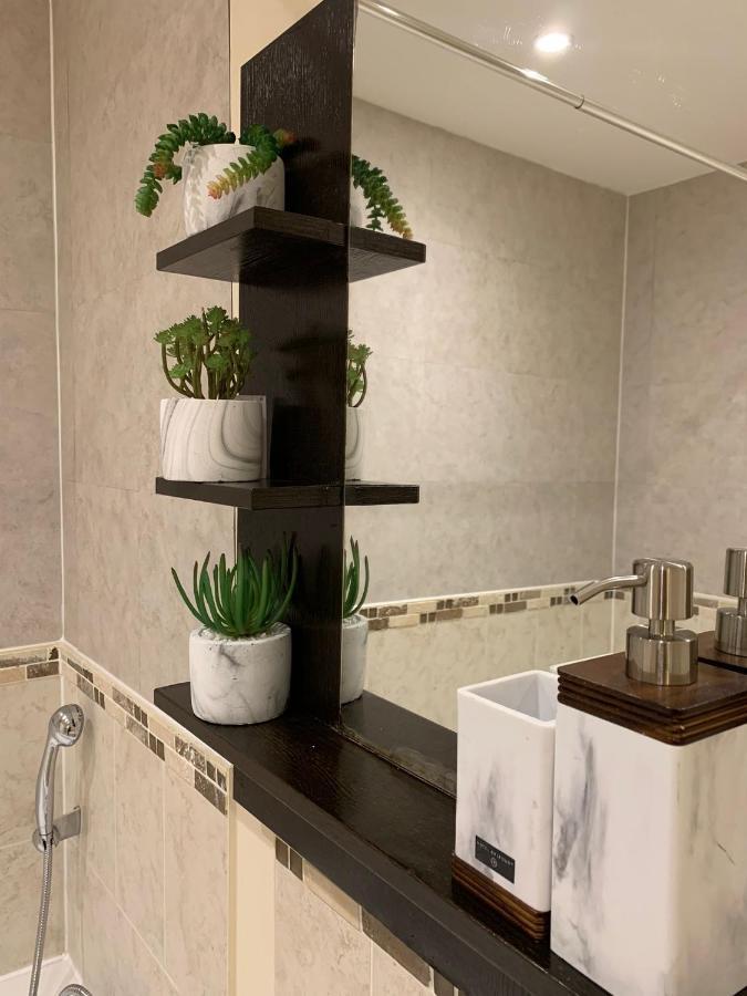 Modern Flat Appartement Watford  Buitenkant foto