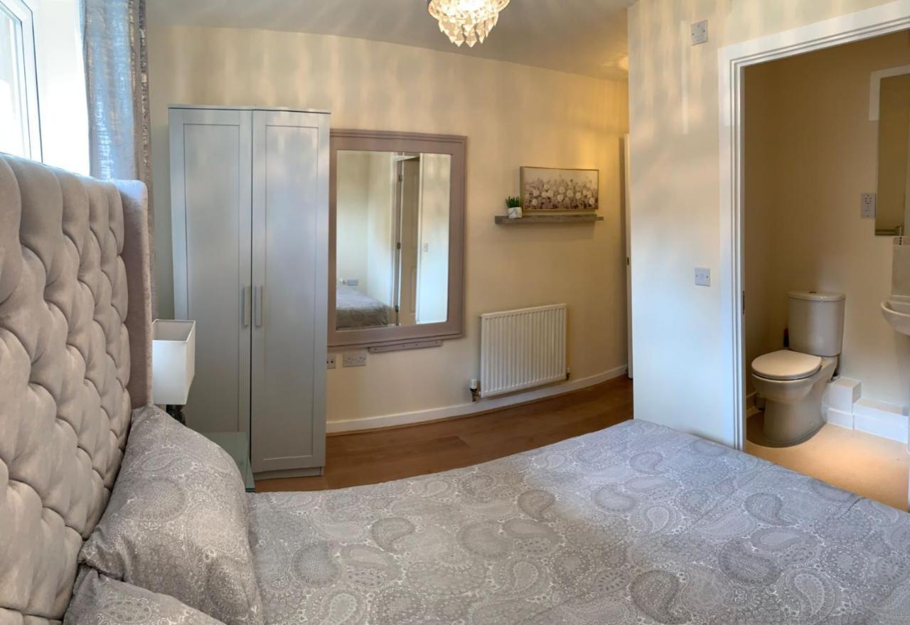 Modern Flat Appartement Watford  Buitenkant foto