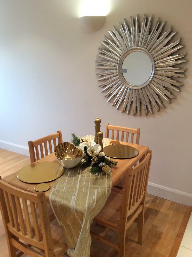 Modern Flat Appartement Watford  Buitenkant foto