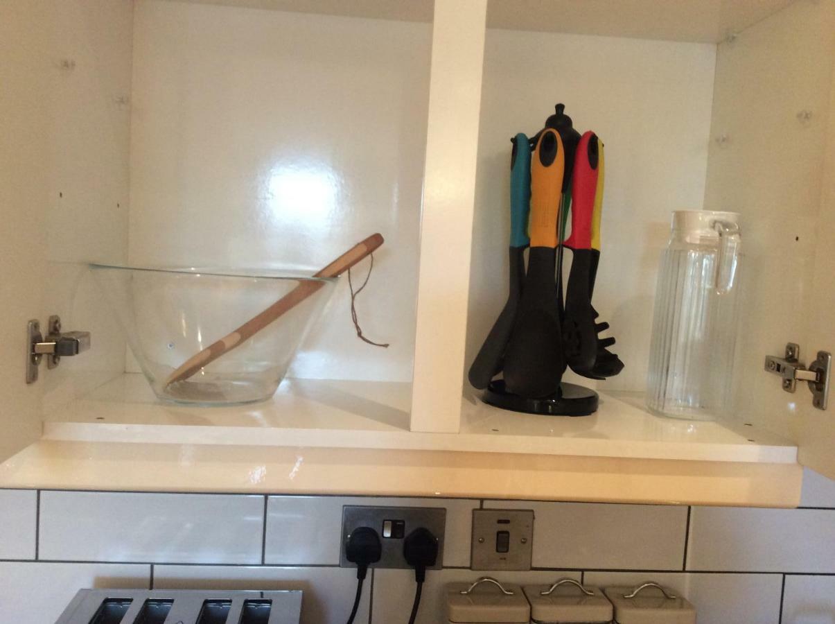 Modern Flat Appartement Watford  Buitenkant foto